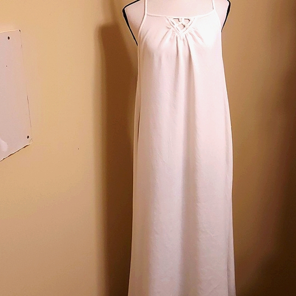 Raviya White Maxi Dress